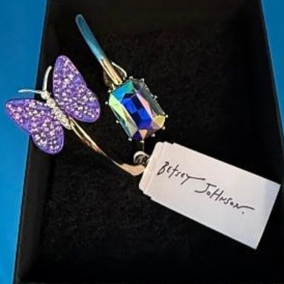 NEW BETSEY JOHNSON PURPLE BUTTERFLY & IRIDESCENT JEWEL GEM TYPE HINGED BRACELET - Picture 1 of 13
